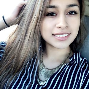 Meet your Posher, Karina